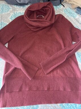 Athleta cashmere sweater